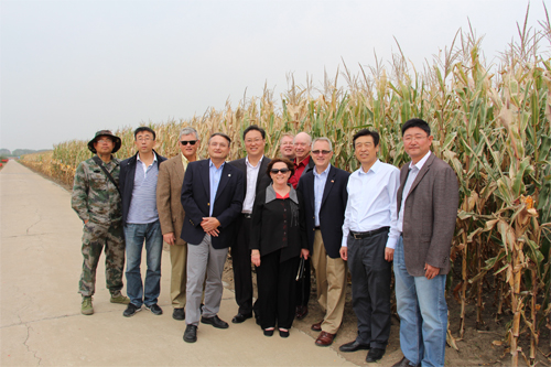 世界種子貿易協會考察團到我公司進行考察調研