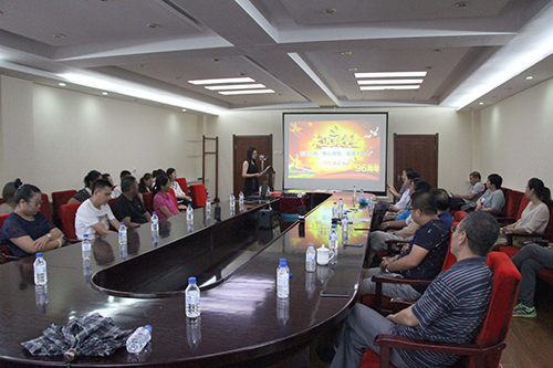 “我心永向黨，喜迎十九大”職工朗誦會簡報